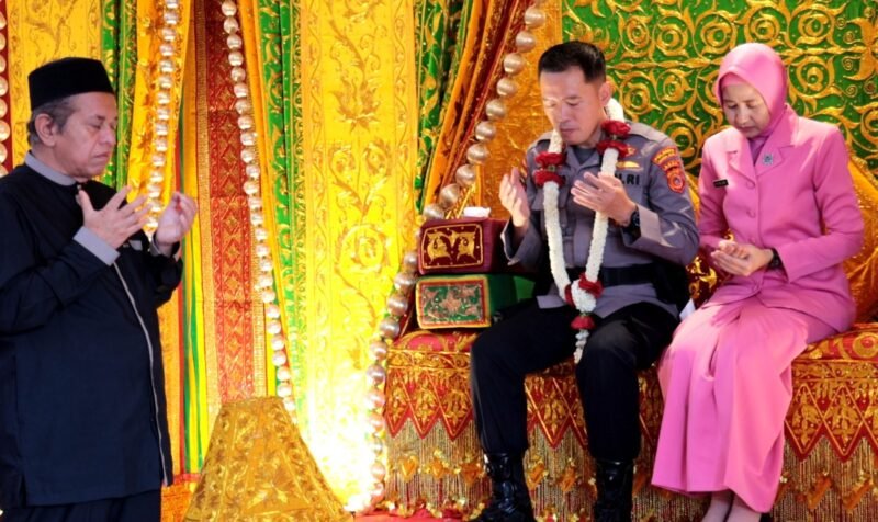 Tiba di Banda Aceh, Kombes Pol Joko Heri Purwono Dipeusijuek. Foto: Dok. Humas Polresta Banda Aceh