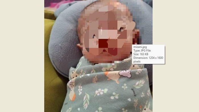 Nur Asyura, bayi berusia tiga bulan asal Desa Pante Rakyat, Kecamatan Babahrot, Kabupaten Abdya, didiagnosa mengalami bocor jantung. Bayi dari keluarga miskin ini butuh bantuan untuk biaya bolak balik berobat buah hatinya itu ke Banda Aceh. Foto: Ist