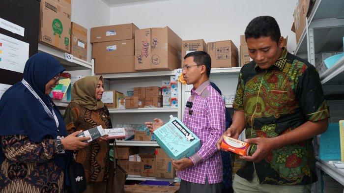 Tim Komisi IV DPRK Banda Aceh, saat meninjau aktifitas pelayanan kesehatan di Puskesmas Kopelma Darussalam, Kecamatan Syiah Kuala, Kota Banda Aceh, Kamis (8/5/2025)