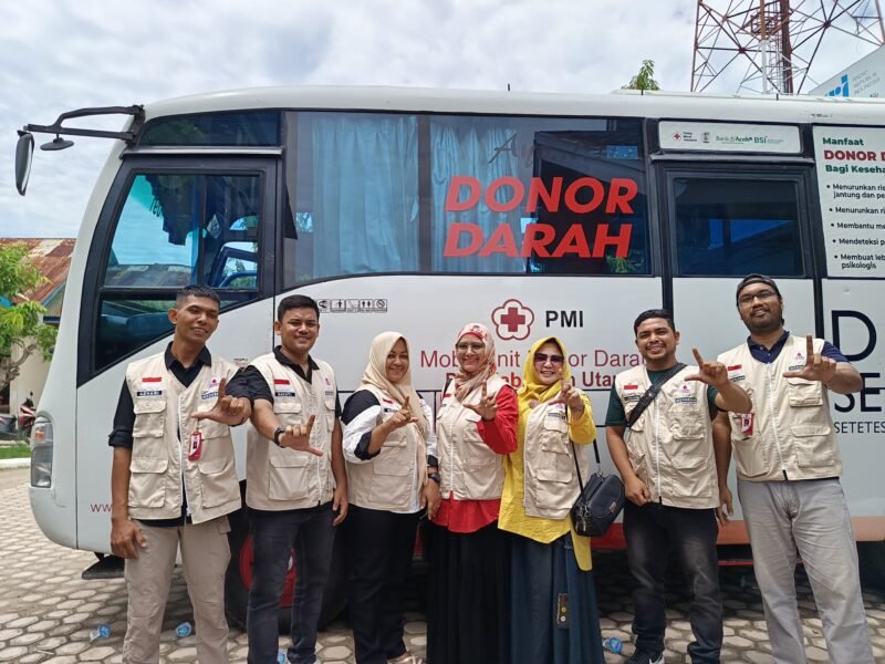 Dalam rangka memperingati hari donor darah sedunia BFLF Blood for life foundation Lhokseumawe Aceh Utara gelar donor darah kegiatan berlangsung di halaman kantor RRI Lhokseumawe Tumpok Teungoh Banda Sakti. Selasa, 17 Juni 2025. FOTO: dok. BFLF

