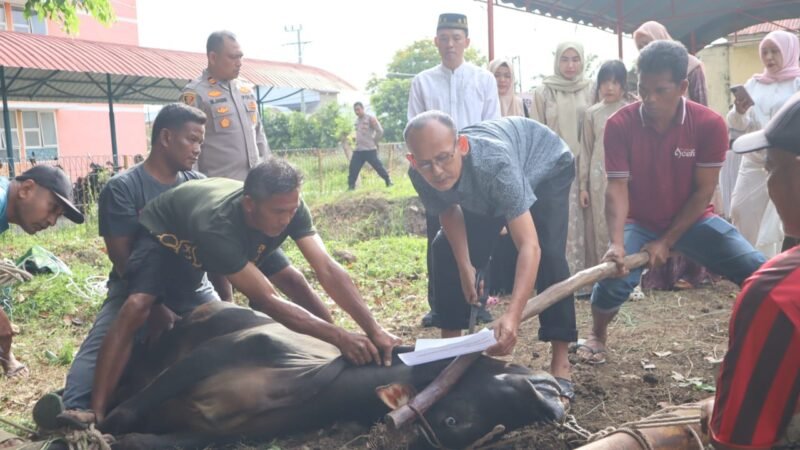 Polresta Banda Aceh Sembelih Hewan Kurban, Dibagikan Kepada Yang Berhak. Foto: Dok. Bidhumas Polresta Banda Aceh