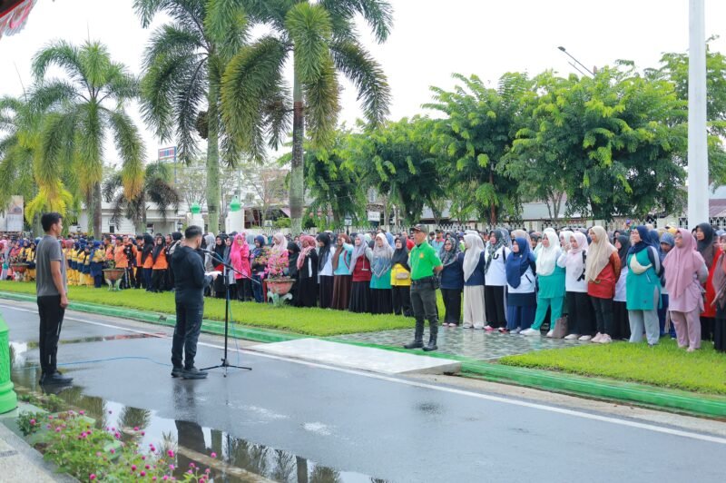 Wakil Bupati Aceh Barat Pimpin Apel Gabungan, Tekankan Semangat Kerja dan Kedisiplinan ASN. Foto: Dok. Diskominsa Aceh Barat