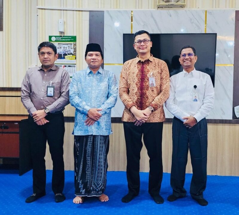 Regional CEO BSI Aceh Lakukan Kunjungan Silaturrahmi kepada Ketua MPU Aceh. Foto: Dok. Humas BSI Aceh