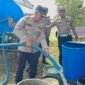 Momen Hari Bhayangkara, Polres Aceh Utara Salurkan Air Bersih Gratis untuk Warga Pesisir. Foto: Ist