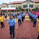 Prajurit Lanud SIM Ikuti Olahraga Bersama dalam Rangka Hari Bhayangkara ke-79. Foto: Ist