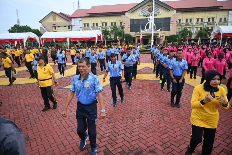 Prajurit Lanud SIM Ikuti Olahraga Bersama dalam Rangka Hari Bhayangkara ke-79. Foto: Ist