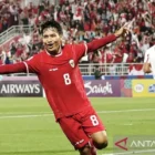 Arsip foto - Pesepak bola Timnas Indonesia U-23 Witan Sulaeman berselebrasi usai mencetak gol ke gawang Timnas Yordania U-23 pada Kualifikasi Grup A Piala Asia U-23 2024 di Stadion Abdullah bin Khalifa, Doha, Minggu (21/4/2024). dok. ANTARA FOTO/HO-PSSI/Spt.