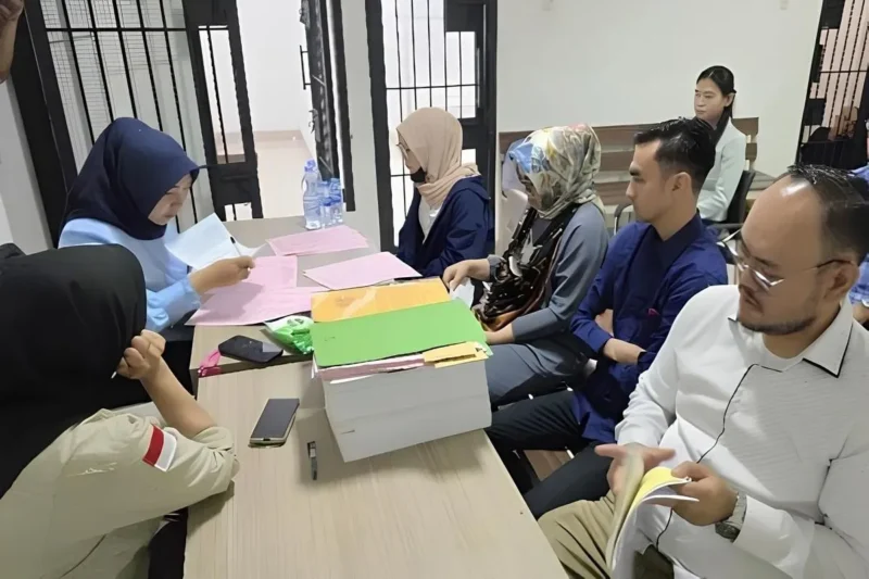 Ilustrasi - Tiga orang tersangka kasus tindak pidana perdagangan orang (TPPO) jaringan internasional yang beroperasi di Bahrain menandatangani berkas pelimpahan perkara ke Kejaksaan. FOTO: dok. ANTARA/HO-Divisi Humas Polri.
