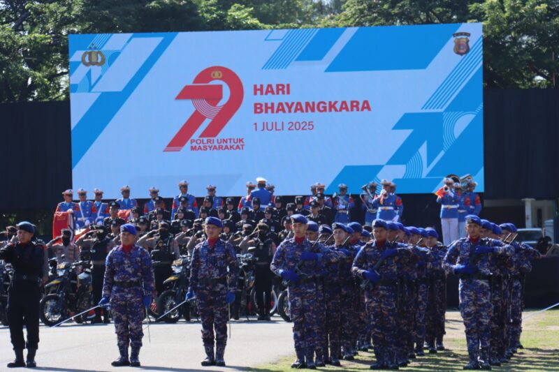 Gubernur Aceh Pimpin Upacara Hari Bhayangkara di Blang Padang. Foto: Dok. Bidhumas Polda Aceh