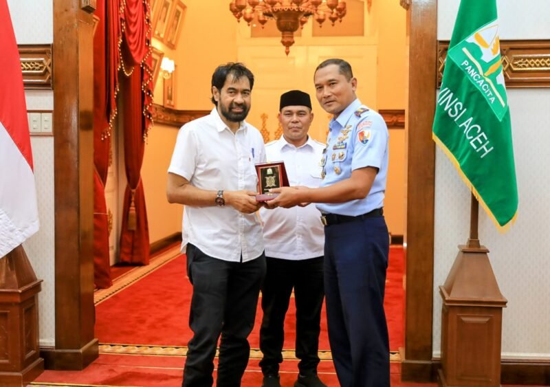 Suasana penuh kehangatan dan keakraban momen perpisahan Kolonel Pnb Hantarno Edi Sasmoyo, M.Han. Foto Ist.