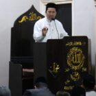 Bupati Aceh Tengah Drs. Haili Yoga, M.Si. menyampaikan apresiasi atas inisiatif Polres Aceh Tengah melalui program Safari Subuh di Masjid Al-Fitrah,Jadi Pribadi Unggul Foto.Dok: Rahmat Ramadhan/Acehnow 