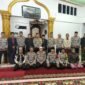 Momen kebersamaan Polres Bener Meriah dengan jamaah usai shalat subuh dalam program SULING.Jadi Pribadi Unggul foto.Dok: Rahmat Ramadhan/Acehnow
