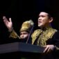 Wakil Gubernur Aceh, Fadhlullah, S.E., menyampai sambutan sekaligus membuka Perayaan HUT Kabupaten Nagan Raya ke-23, di Alun-Alun Suka Makmu, Nagan Raya, Minggu, (20/7/2025). Foto: Dok. Biro Adpim Setda Aceh