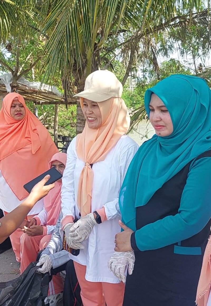 Plt. Ketua DWP Aceh Barat Gelar Bakti Sosial: Wujud Nyata Kepedulian Menyambut HUT RI ke-80. Foto: Dok. Diskominsa Aceh Barat
