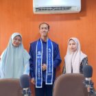 Ari Maulana, Wakil III Duta Wisata Kota Sabang 2025, tampil sebagai narasumber dalam program “Sharing Inspirasi” yang disiarkan oleh Radio Assalam UIN Ar-Raniry 107,9 FM, Sabtu (26/7/2025). Dok. Ist