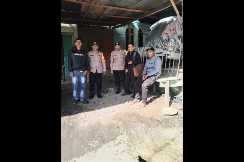Dalam rangka menjaga stabilitas keamanan dan ketertiban masyarakat (Kamtibmas), Polsek Permata melaksanakan patroli rutin dialogis di wilayah hukumnya pada Senin, 28 Juli 2025, sekitar pukul 10.00 WIB hingga selesai. dok. Polres Bener Meriah