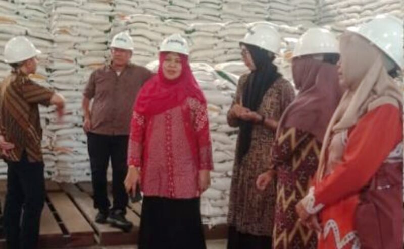 Pekan Ini Warga Miskin Banda Aceh Akan Terima Beras Bantuan dari Pemerintah. Foto: Acehnow