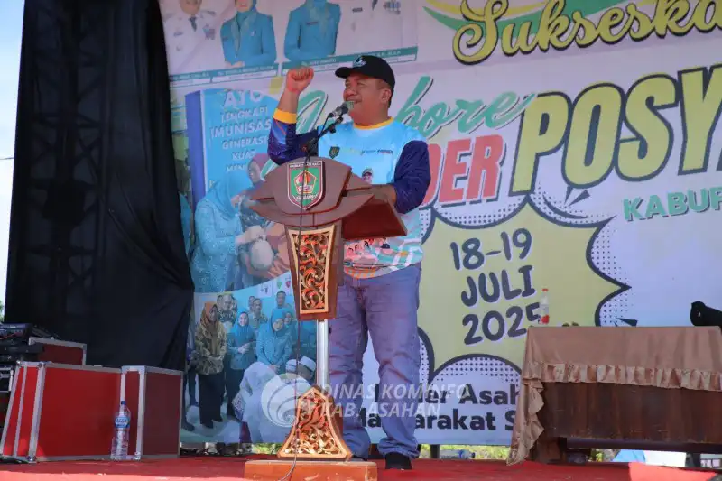 Bupati Asahan, H. Taufik Zainal Abidin, S.Sos., M.Si, saat menutup Jambore Posyandu ke-12 Tahun 2025 di Lapangan PTPN IV Kebun Sei Dadap. Dok. Diskominfo Asahan