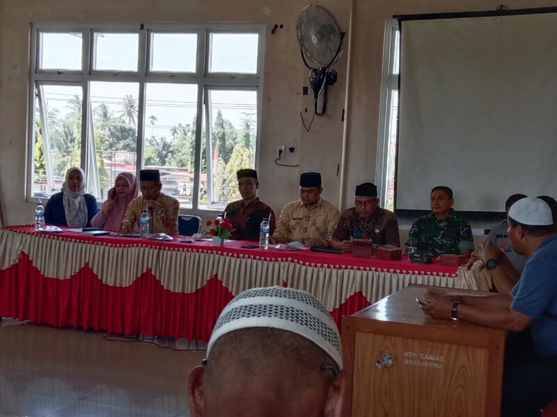 Kepala dinas Porapar Aceh Utara, Muhammad Nasir dalam rangka survey lokasi dan rapat koordinasi (rakor) pelaksanaan event Aceh Perkusi 2025 di Aula kantor Camat Samudra, Kamis (24/7/2025). Dok. Pemkab Aceh Utara