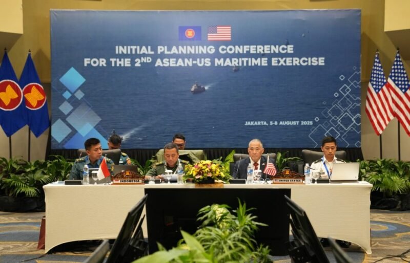Direktorat Jenderal Strategi Pertahanan (Ditjen Strahan) Kemhan menggelar pertemuan Initial Planning Conference (IPC) for the 2nd ASEAN-US Maritime Exercise (AUMX) di Jakarta, pada Rabu (6/8/2025). Dok. Kemhan RI
