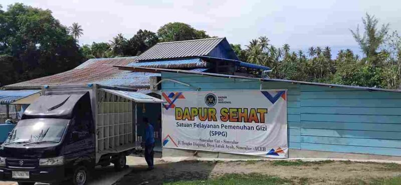 Tampak depan Dapur Makan Bergizi Gratis Simeulue Cut.(Foto: AgusMuliadi/Acehnow)