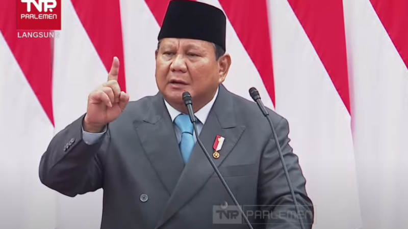 Presiden Prabowo sampaikan pidato Pengantar Rancangan Anggaran Pendapatan dan Belanja Negara (RAPBN) 2026, pada Sidang Tahunan MPR RI dan Sidang Bersama DPR-DPD RI di Gedung DPR RI, Jakarta, Jumat (15/8/2025). dok. Kemenag RI