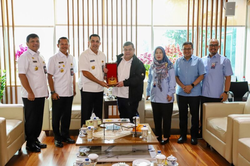 Inspektur Jenderal Kementerian Pertahanan (Irjen Kemhan) Letjen TNI Rui F.G.P. Duarte melakukan kunjungan kerja ke kantor Badan Pengawasan Keuangan dan Pembangunan (BPKP) RI, Jakarta, Kamis (21/8/2025). dok. Kemhan RI