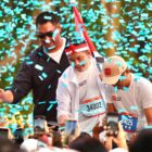 Menteri Pemuda dan Olahraga Republik Indonesia (Menpora RI) Dito Ariotedjo, bersama Menteri Sekretaris Negara Prasetyo Hadi, dan Seskab Teddy Indra Wijaya melepas ribuan peserta Merdeka Run 8.0K. (foto:Gilang/kemenpora.go.id)