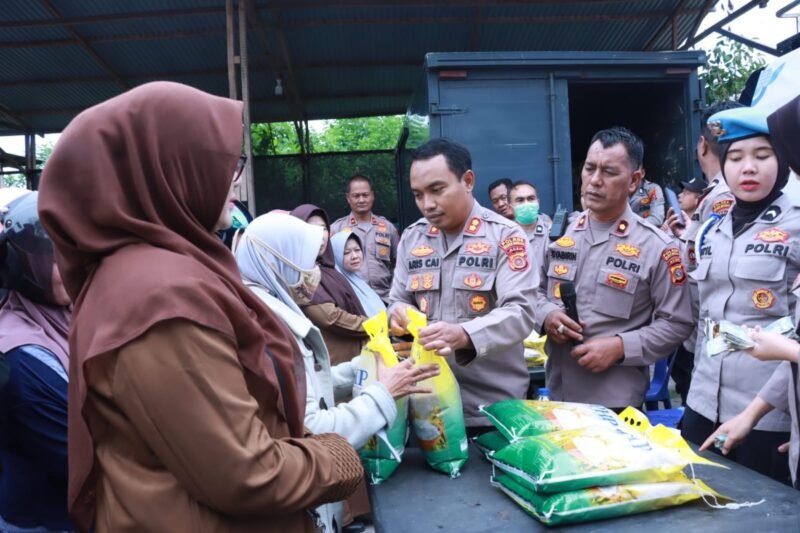 Kapolres Bener Meriah AKBP Aris Cai Dwi Susanto, S.I.K., M.I.K hadir pada Gerakan Pangan Murah Polri di Asrama Polres, Senin (11/8/2025). dok. Polres Bener Meriah