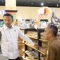 Kombes Zulhir usai melakukan pengecekan harga dan stok bahan pokok beras di sejumlah pasar tradisional dan ritel modern di Banda Aceh serta Aceh Besar, Senin, 25 Agustus 2025. dok. Polda Aceh