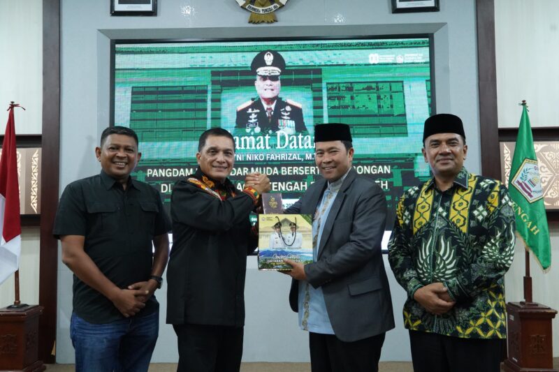 Pangdam Iskandar Muda Silaturahmi dengan Bupati Aceh Tengah di Pendopo Bupati. Dok. Pendam IM