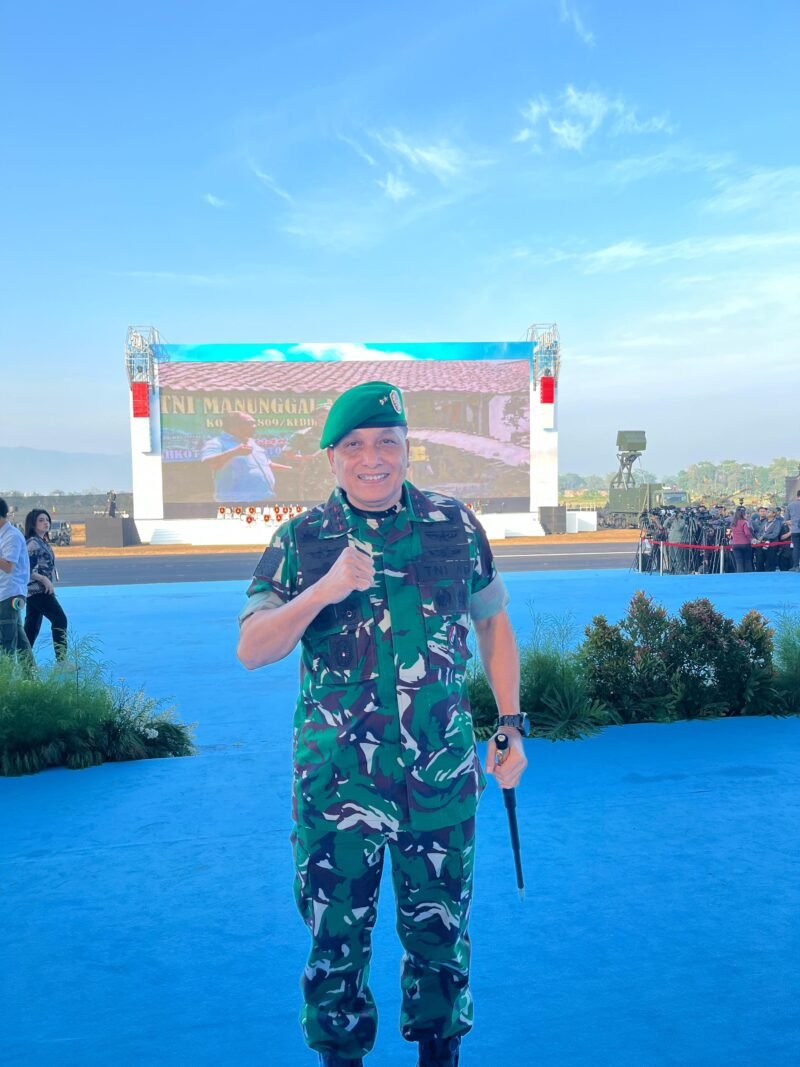 Panglima Kodam Iskandar Muda Mayjen TNI Niko Fahrizal, M.Tr.(Han) menghadiri Gelar Pasukan Operasional dan Kehormatan Militer yang dipimpin langsung Presiden RI Prabowo Subianto di Lapangan Udara Suparlan, Pusdiklatpassus Batujajar, Kabupaten Bandung Barat, Minggu (10/8/2025). dok. Pendam IM