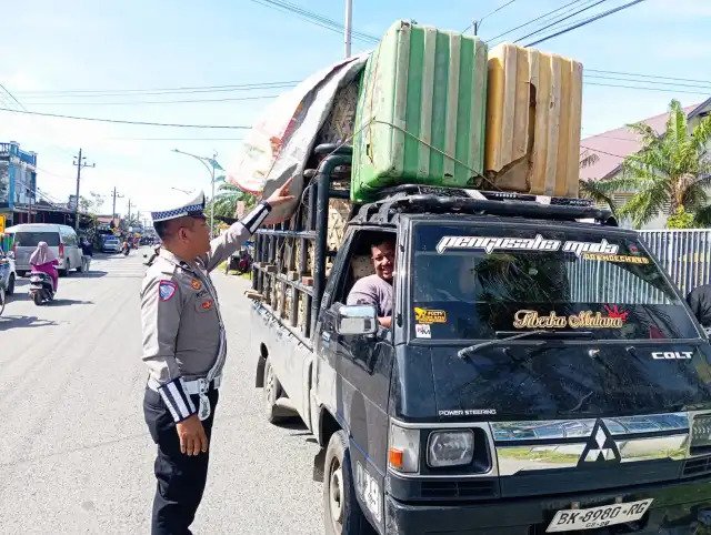 Satuan Lalu Lintas (Satlantas) Polres Aceh Barat melaksanakan patroli rutin pada Senin (11/8/2025) di sejumlah ruas jalan utama di Kota Meulaboh. dok. Polres Aceh Barat