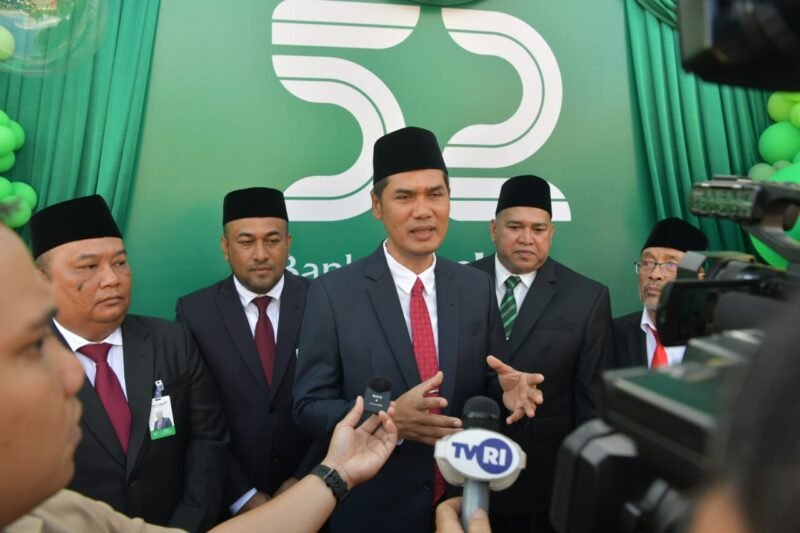 Plt. Sekda Aceh, M. Nasir menghadiri Peringatan Hari Ulang Tahun (HUT) Bank Aceh ke-52 