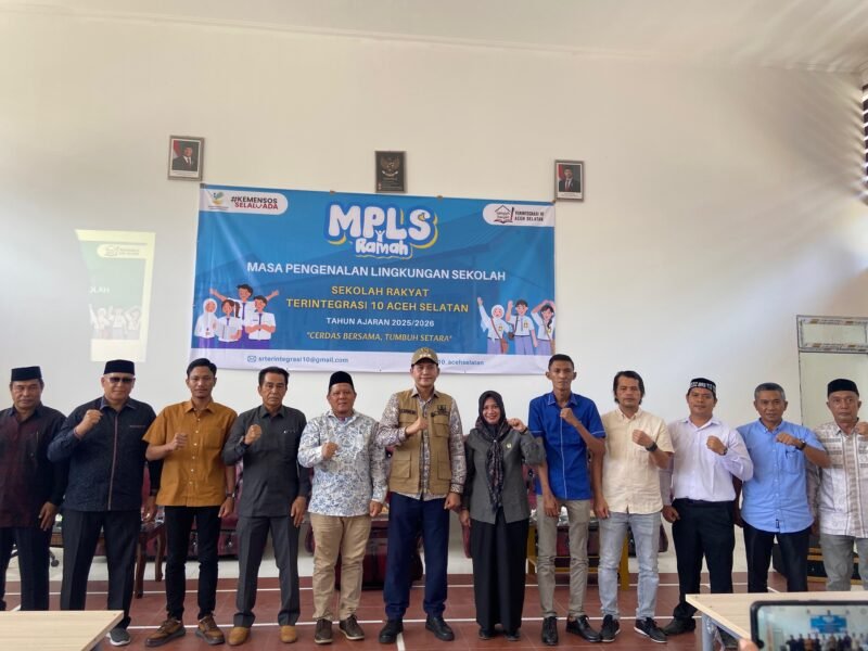 Peresmian Masa Pengenalan Lingkungan Sekolah (MPLS) sekaligus dimulainya kegiatan pembelajaran Sekolah Rakyat Terintegrasi 10 Kabupaten Aceh Selatan oleh Bupati H. Mirwan MS pada Senin (18/8/2025). dok. Ist