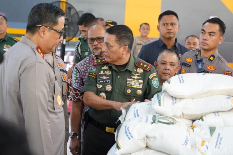 Pangdam Iskandar Muda Hadiri Launching Gerakan Pangan Murah di Polda Aceh. dok. Pendam IM