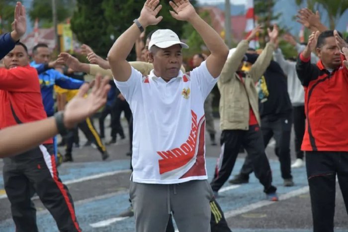 Plt. Sekda Bener Meriah Armansyah,SE., M.Si mengikuti olahraga bersama di Mapolres Bener Meriah, Sabtu, 16 Agustus 2025. dok. Diskominfo Kab. Bener Meriah