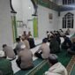Kapolres Bener Meriah AKBP Aris Cai Dwi Susanto, S.I.K., M.I.K., bersama jajaran, melaksanakan kegiatan Subuh Keliling (Suling) pada Rabu, 6 Agustus 2025 pukul 05.00 WIB, bertempat di Meunasah Al-Ikhlas, Kampung Pasar Simpang Tiga, Kecamatan Bukit, Kabupaten Bener Meriah. dok. Polres Bener Meriah
