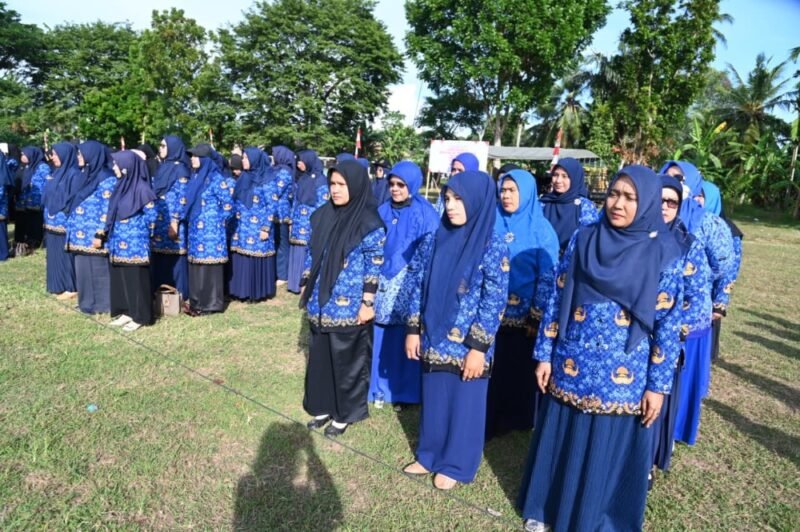Sejumlah ASN, Pelajar mengikuti Upacara HUT RI ke 80 di Lapangan Lubok Sukon, Kecamatan Ingin Ingin Jaya, Aceh Besar, Minggu (17/08/2025). dok. MC ACEH BESAR