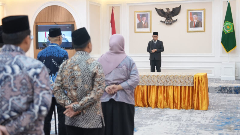 Sekretaris Jenderal Kementerian Agama, Kamaruddin Amin melantik sejumlah pejabat Eselon III di lingkungan Kemenag, bertempat di Kantor Kementerian Agama RI, Lapangan Banteng, Jakarta, Rabu (17/9/2025). dok. Kemenag RI