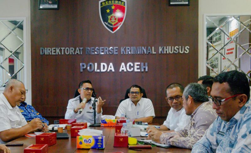 Dirreskrimsus Polda Aceh, Kombes Zulhir Destrian kepada awak media, Kamis, 25 September 2025. dok. Polda Aceh