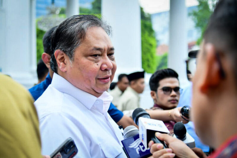 Menteri Koordinator Bidang Perekonomian Airlangga Hartarto menyampaikan keterangan pers usai menghadiri rapat terbatas yang dipimpin Presiden Prabowo Subianto di Istana Kepresidenan Jakarta, pada Selasa, 16 September 2025. (Foto: BPMI Setpres)