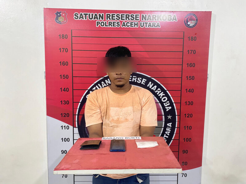 Seorang pria berinisial BI (30), warga Gampong Cot Jrat, Kecamatan Kota Juang, Kabupaten Bireuen, ditangkap di kawasan Jalan Banda Aceh – Medan, Gampong Peurupok, Kecamatan Syamtalira Aron, Kabupaten Aceh Utara, pada Kamis (11/9/2025) sore. dok. Polres Aceh Utara