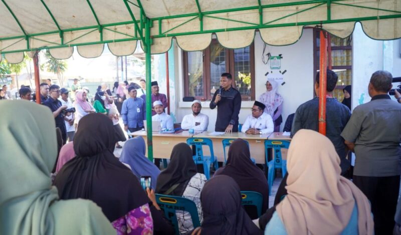 Wakil Wali Kota Banda Aceh, Afdhal Khalilullah mengajak seluruh warga Kota Banda Aceh untuk mengeluarkan zakatnya di Baitul Mal Kota Banda Aceh. dok. Diskominfo Banda Aceh