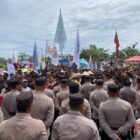 Ribuan masyarakat dari tiga kecamatan di Aceh Utara yang tergabung dalam Serikat Tani Aceh Utara menggelar aksi demonstrasi di depan Kantor Bupati, Landing Kecamatan Lhoksukon, Rabu (24/9/2025). dok. Ist