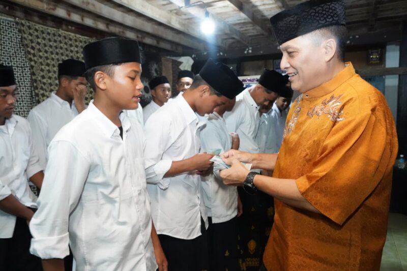 Peringati Maulid Nabi Muhammad SAW, Pangdam Iskandar Muda Gelar Doa Bersama Anak Yatim. dok. Pendam IM