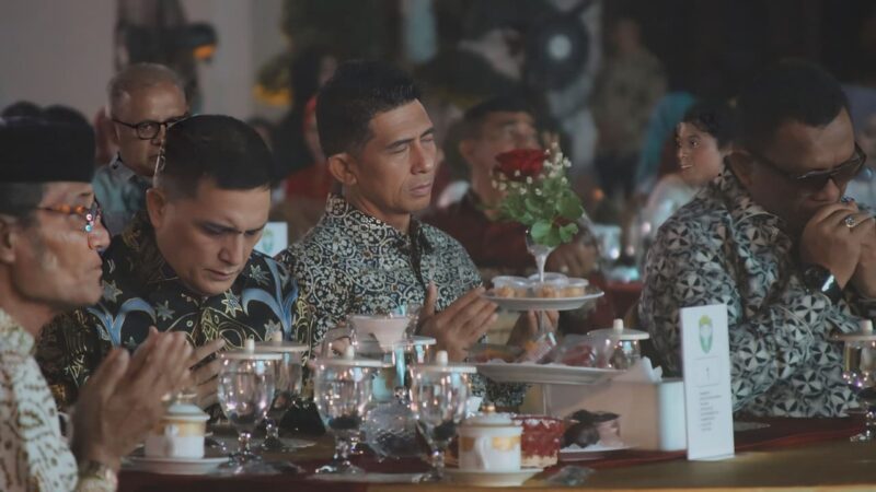 Kapolda Aceh Brigjen Pol Marzuki Ali Basyah menghadiri prosesi lepas sambut Pangdam Iskandar Muda (IM) yang digelar di Lapangan Sanggamara Makodam IM, Kota Banda Aceh, Rabu malam, 10 September 2025. dok. Polda Aceh
