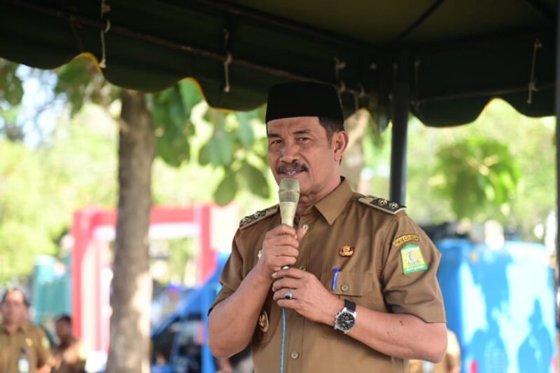 Wakil Bupati Aceh Besar Drs Syukri A Jalil menyampaikan sambutan pada Gelar Pasukan Satpol PP dan WH Aceh Besar di Kota Jantho, Senin, (22/09/2025). dok. MC ACEH BESAR