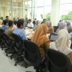 Bupati Aceh Besar H. Muharram Idris memimpin Rakor Rencana Tahap Pelaksanaan Pengadaan Tanah untuk Pembangunan SPAM Regional Kabupaten Aceh Besar—Kota Banda Aceh di Ruang Rapat Kadis Perkim Aceh, Gedung Utama Dinas Perkim Aceh, Selasa (2/9/2025). dok. MC Aceh Besar