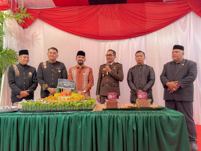 Bupati Al-Farlaky Bersama Forkopimda Aceh Timur Hadiri Peringatan Hari Lahir Kejaksaan ke-80. dok. Diskominfo Kab. Aceh Timur